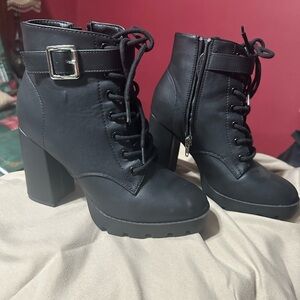 Elegant Black Lace-Up Ankle Boots
